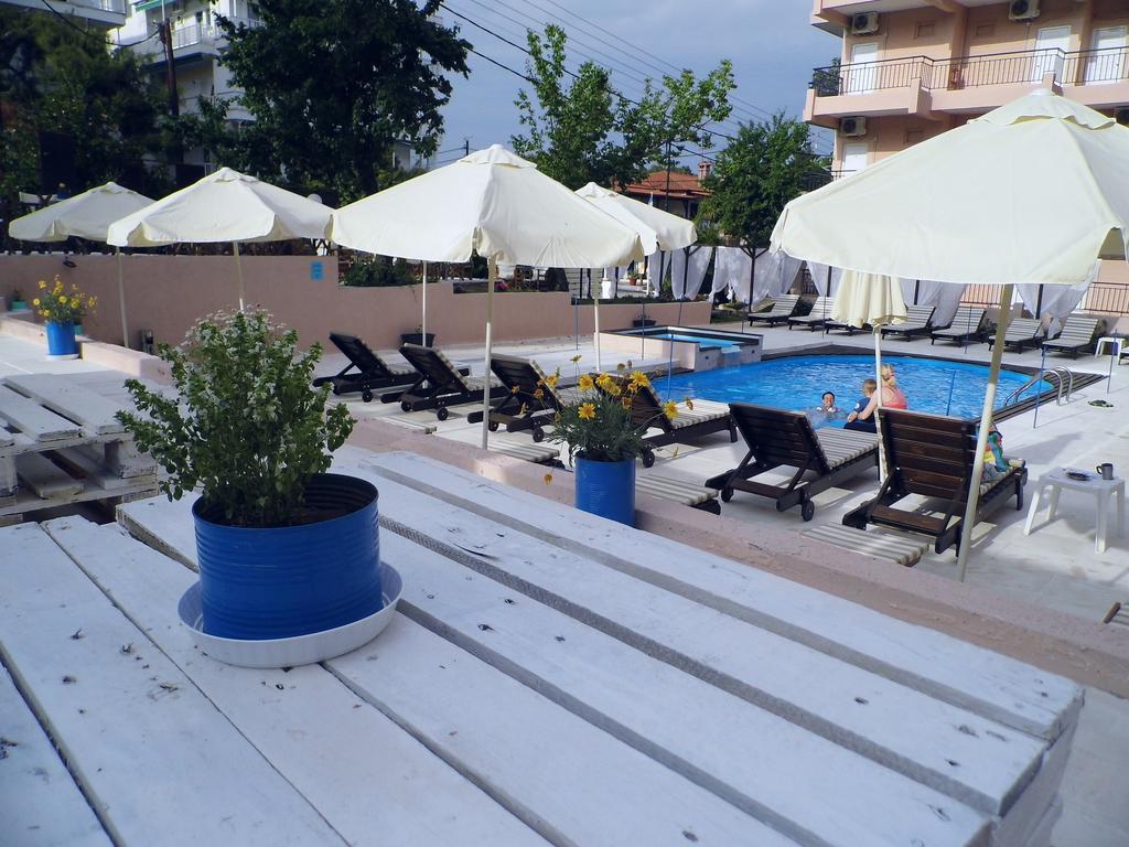 Golden Beach Hotel メタモルフォシ エクステリア 写真